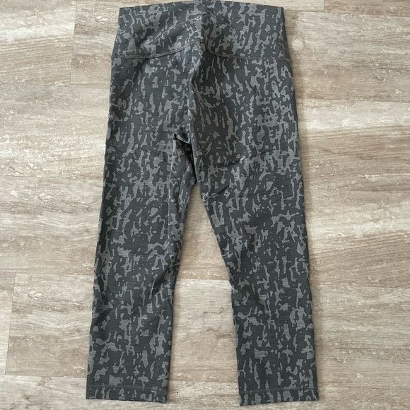 Lululemon Wunder Train 21” - Picture 3 of 4